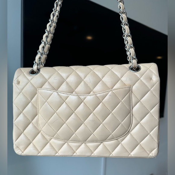 CHANEL Medium double flap lambskin beige with silver hardware - Picture 2 of 9